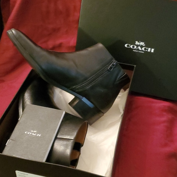 COACH New York (Bootie Boot) - Picture 3 of 9
